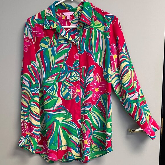 Lilly Pulitzer Tops - Lilly Pulitzer Isla SILK Blouse Pomegranate Jungle Tumble Size Medium